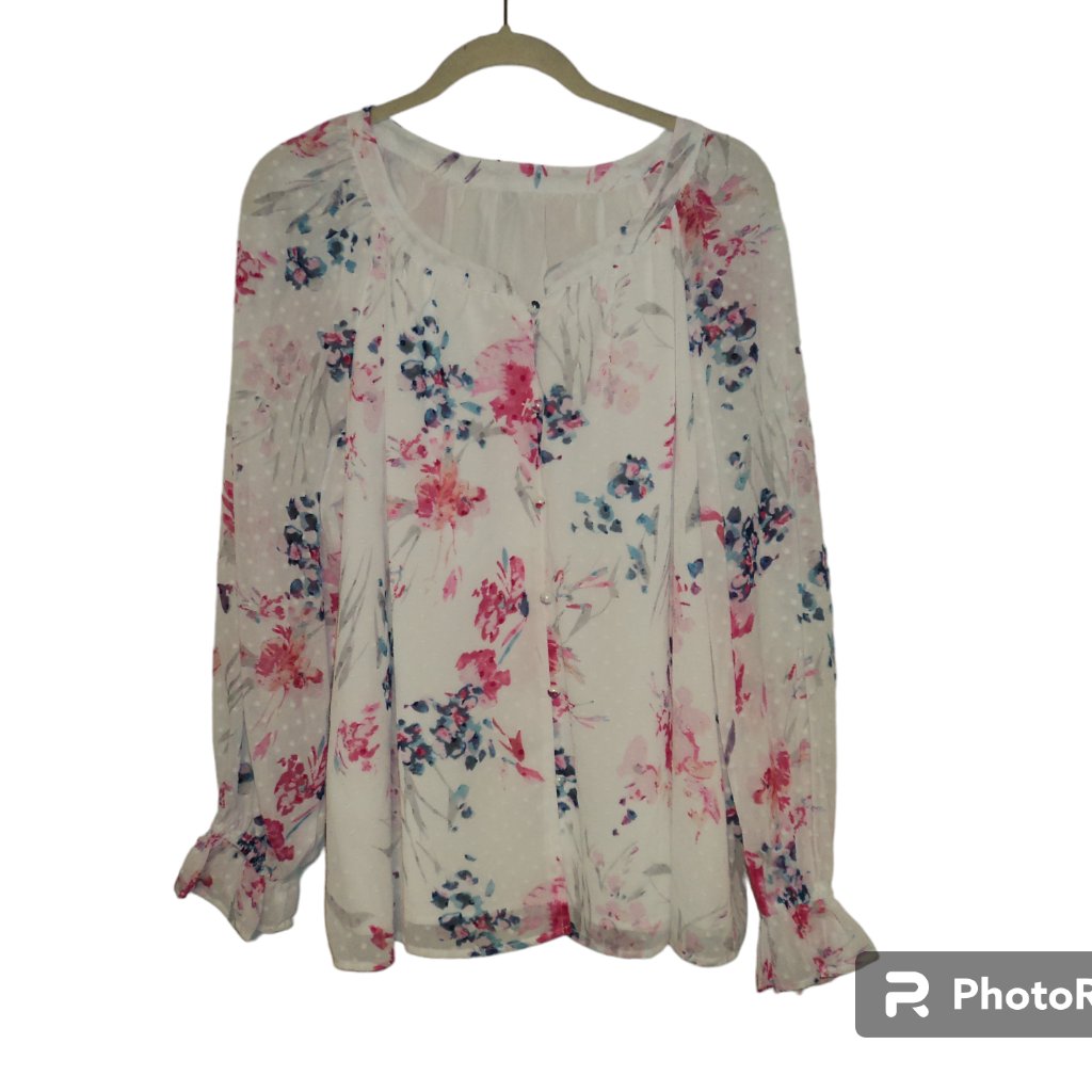 Women's Multi Colored/Flower Patterned Buttoned Down Blouse